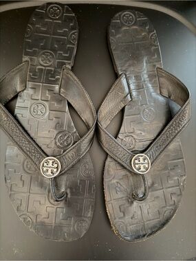 Tory Burch Thora Leather Thong Sandals